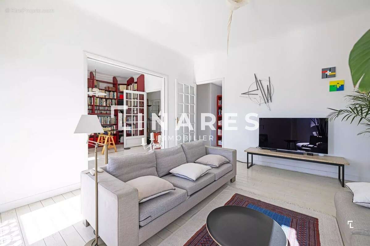 Appartement à MARSEILLE-6E