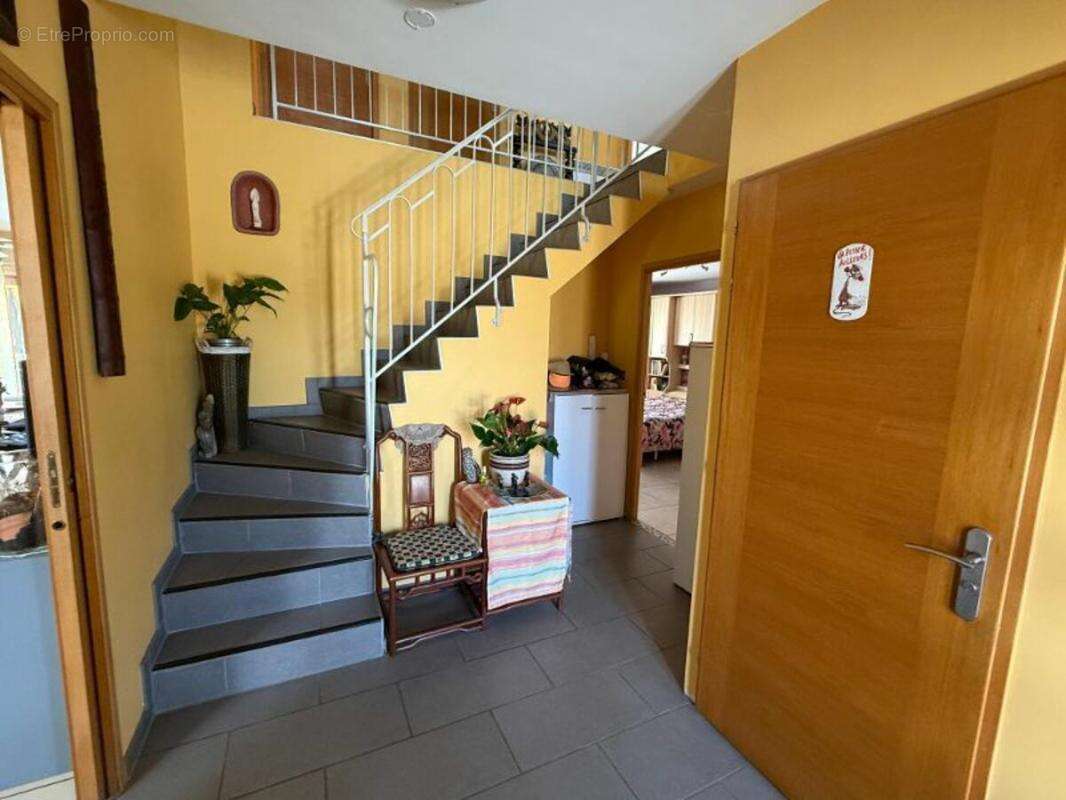 Maison 161 m² à Lindry  - photo 7