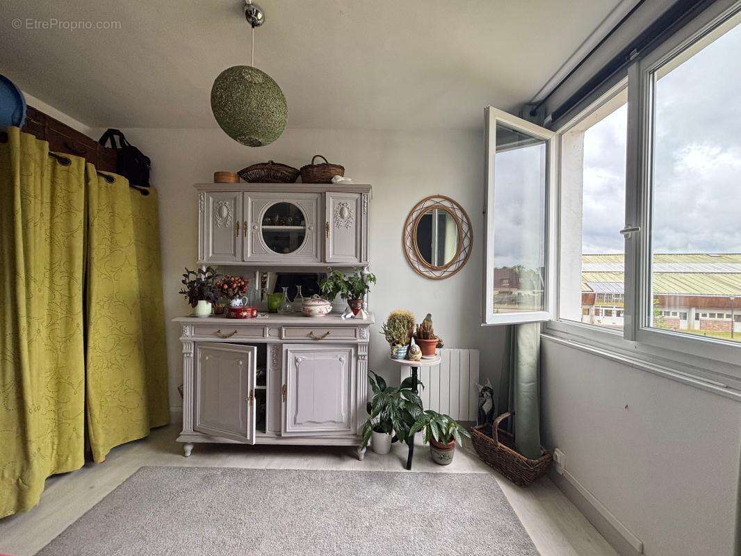 À Vendre à Lacroix St Ouen - photo 2