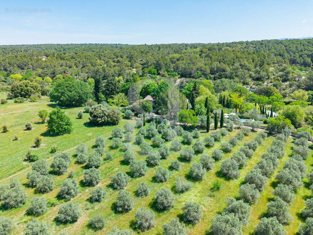Maison à GORDES