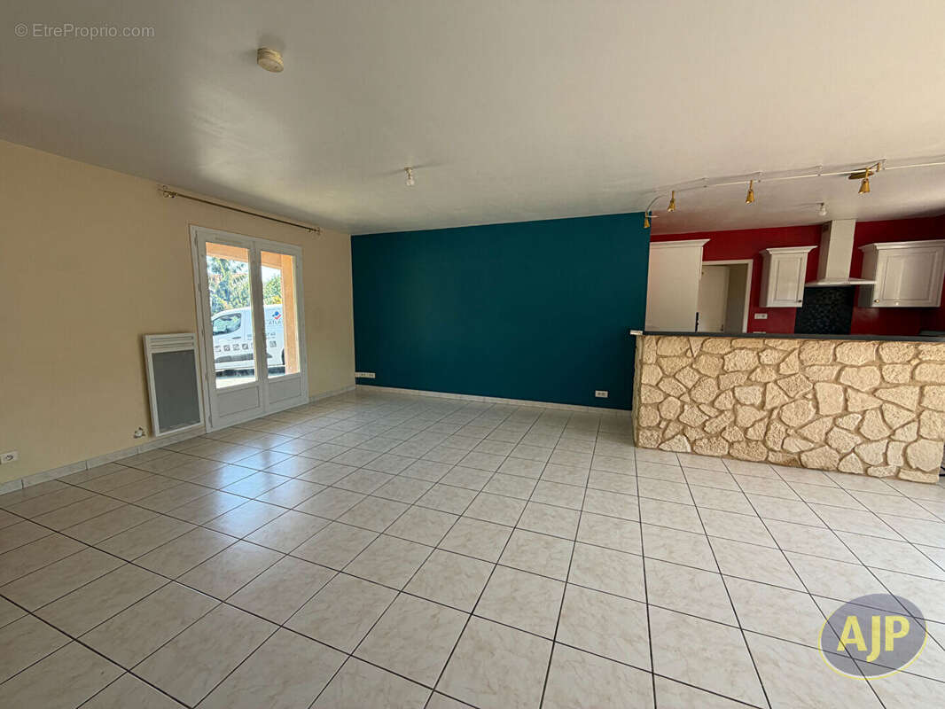 Maison de plain-pied de 95 m² ? Bien rare à Pons - photo 10