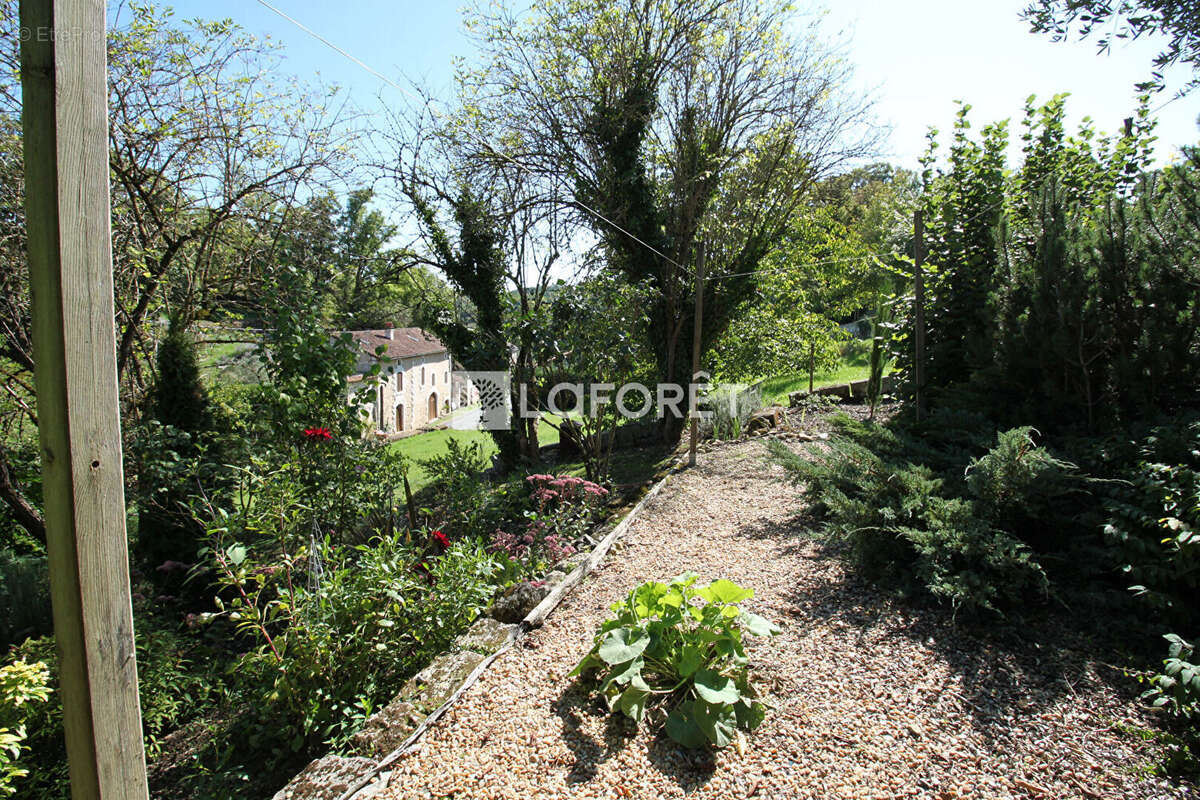 Maison à LA CHAPELLE-FAUCHER