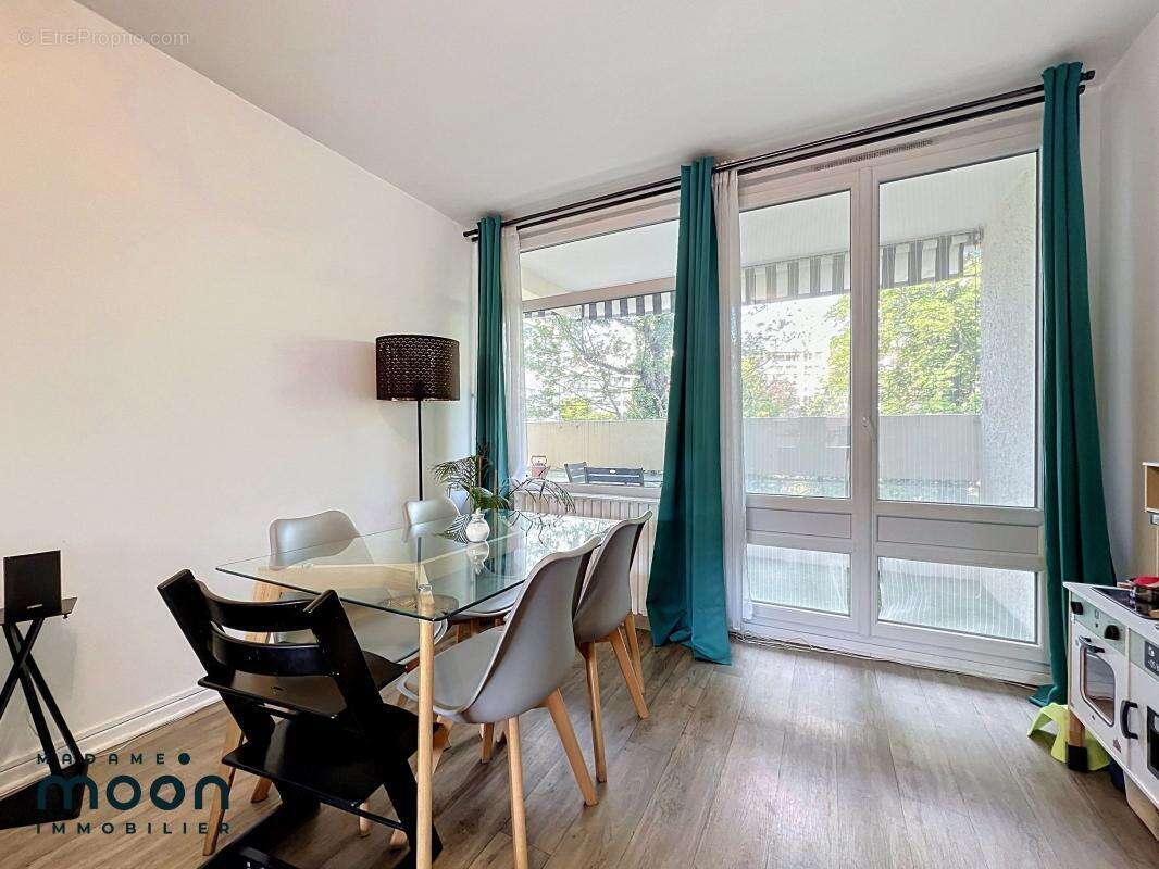 A Vendre - Appartement T3 - Balcon - Cave - Stationnement - photo 7