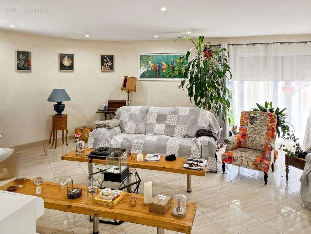 Maison à COULOUNIEIX-CHAMIERS