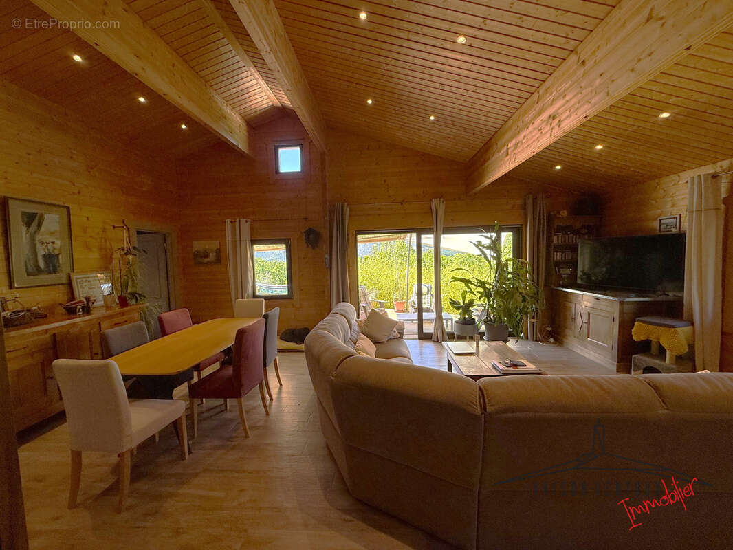 Maison en bois sur 2,- ha, situation exceptionnelle - photo 13