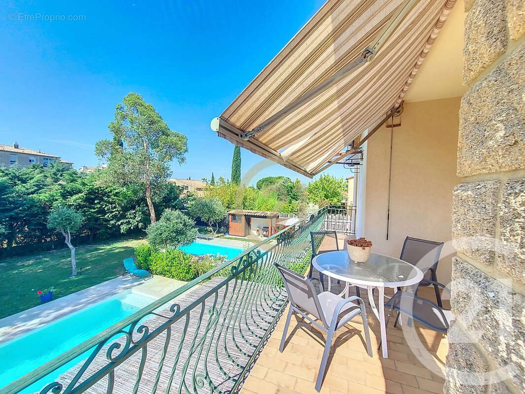 Maison à UZES