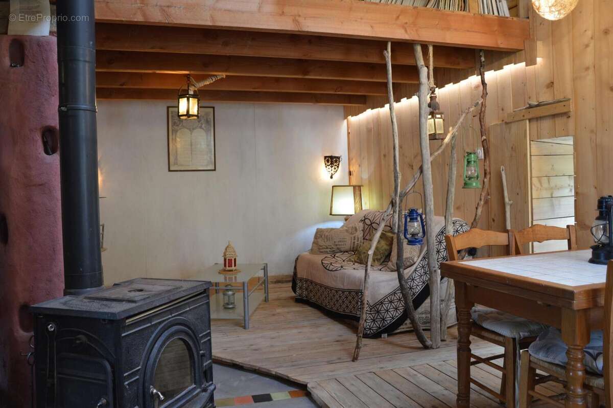Maison 164 m² à Peux-Et-Couffouleux  - photo 8