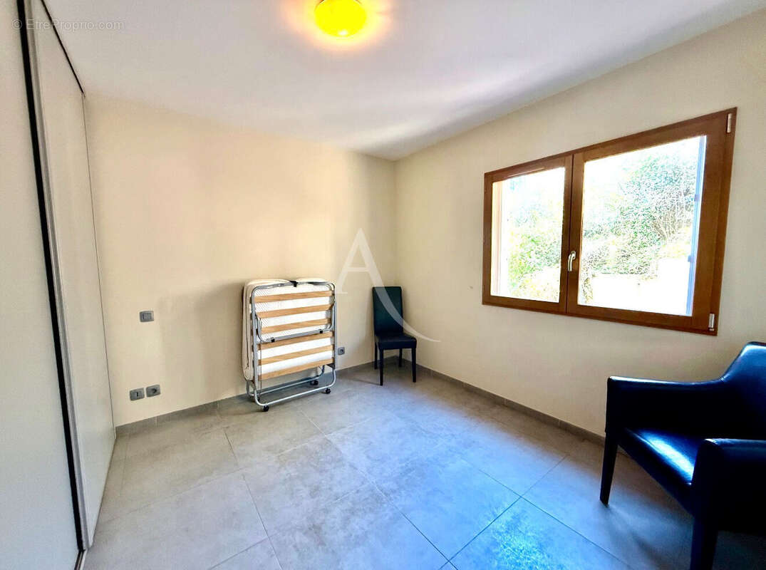 Maison à CORBERE