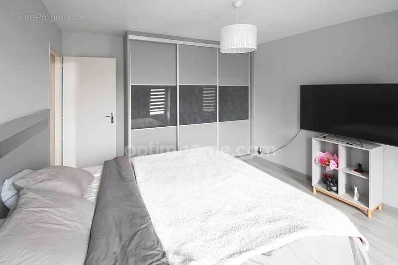 Appartement à LONGLAVILLE