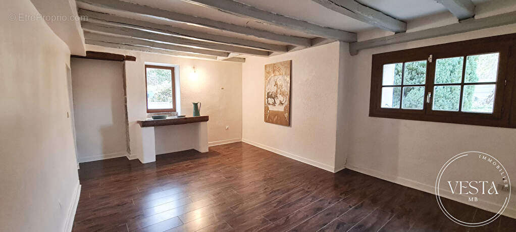 Maison à FLEUREY-SUR-OUCHE