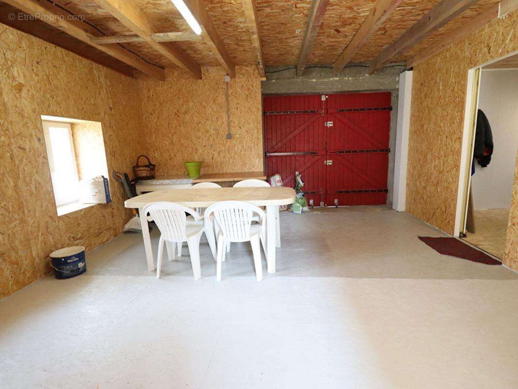 Maison à VOLLORE-MONTAGNE