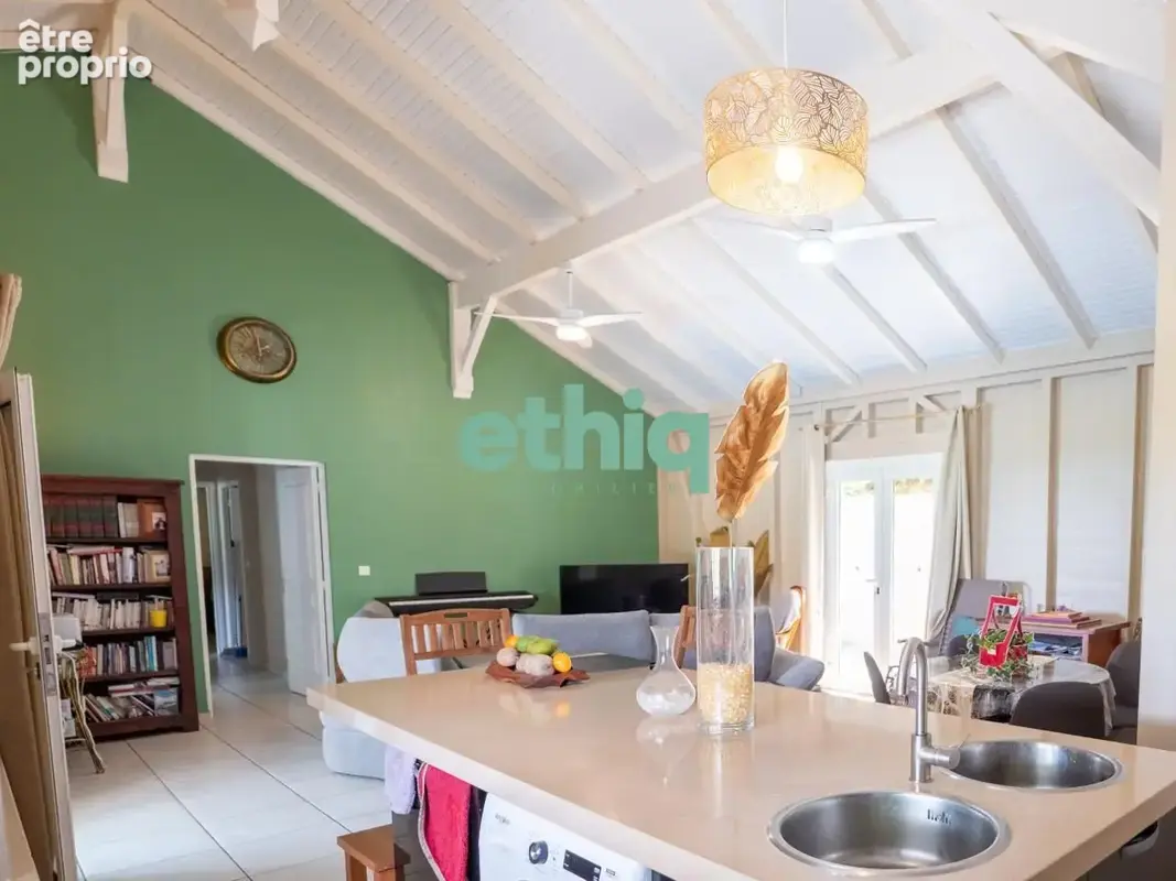 Maison 5 pièces 171 m² à vendre à Sainte-Rose (97115) - photo 9