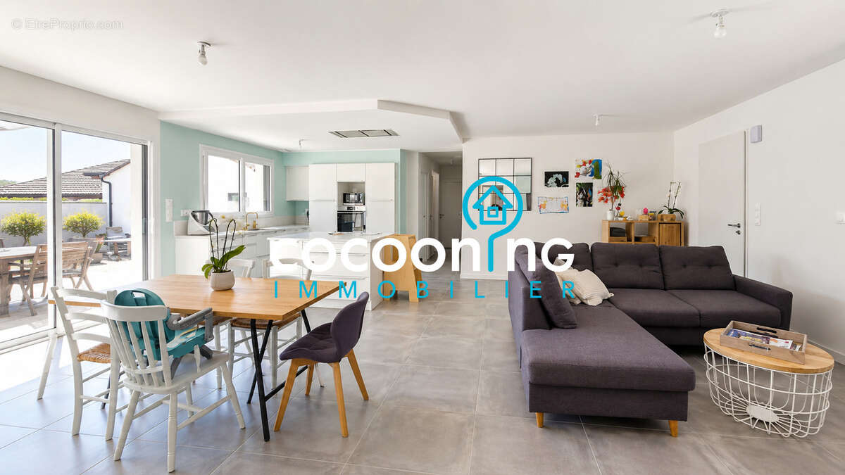 Maison contemporaine dans le centre de VALLET - photo 2