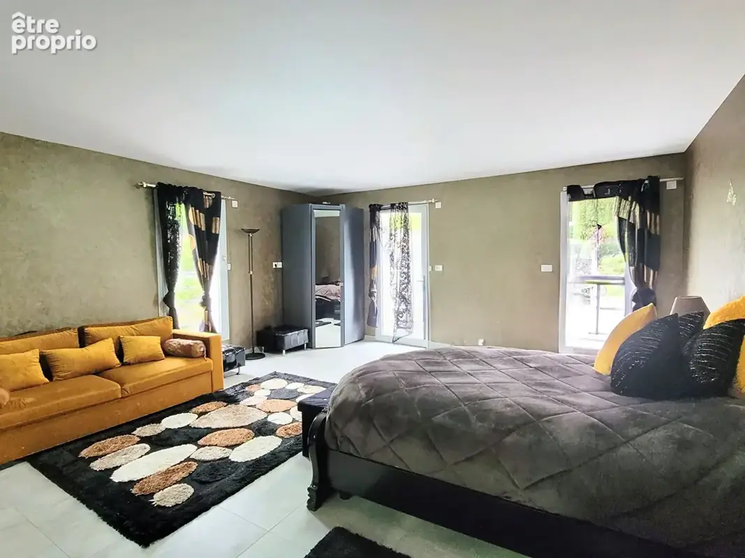 LE PUY coteau Recherché: Maison récente 269 m² sur 560 m² de terrain - photo 5