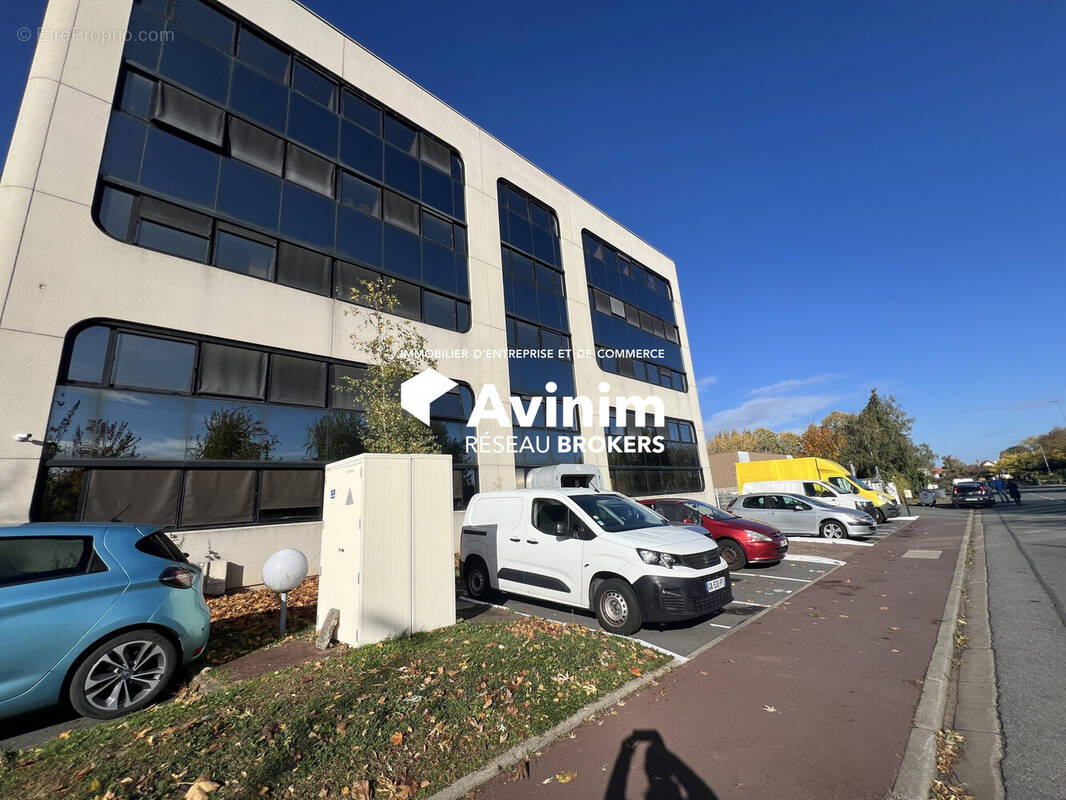 Commerce à VILLEBON-SUR-YVETTE