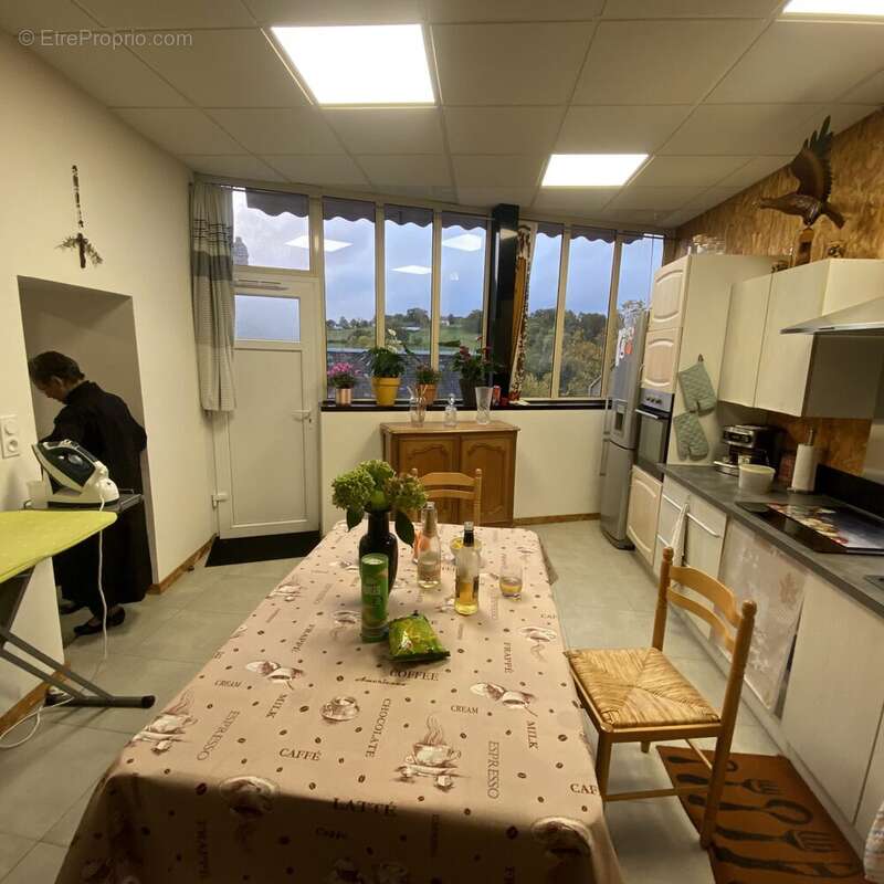 Appartement à PIERRE-BUFFIERE