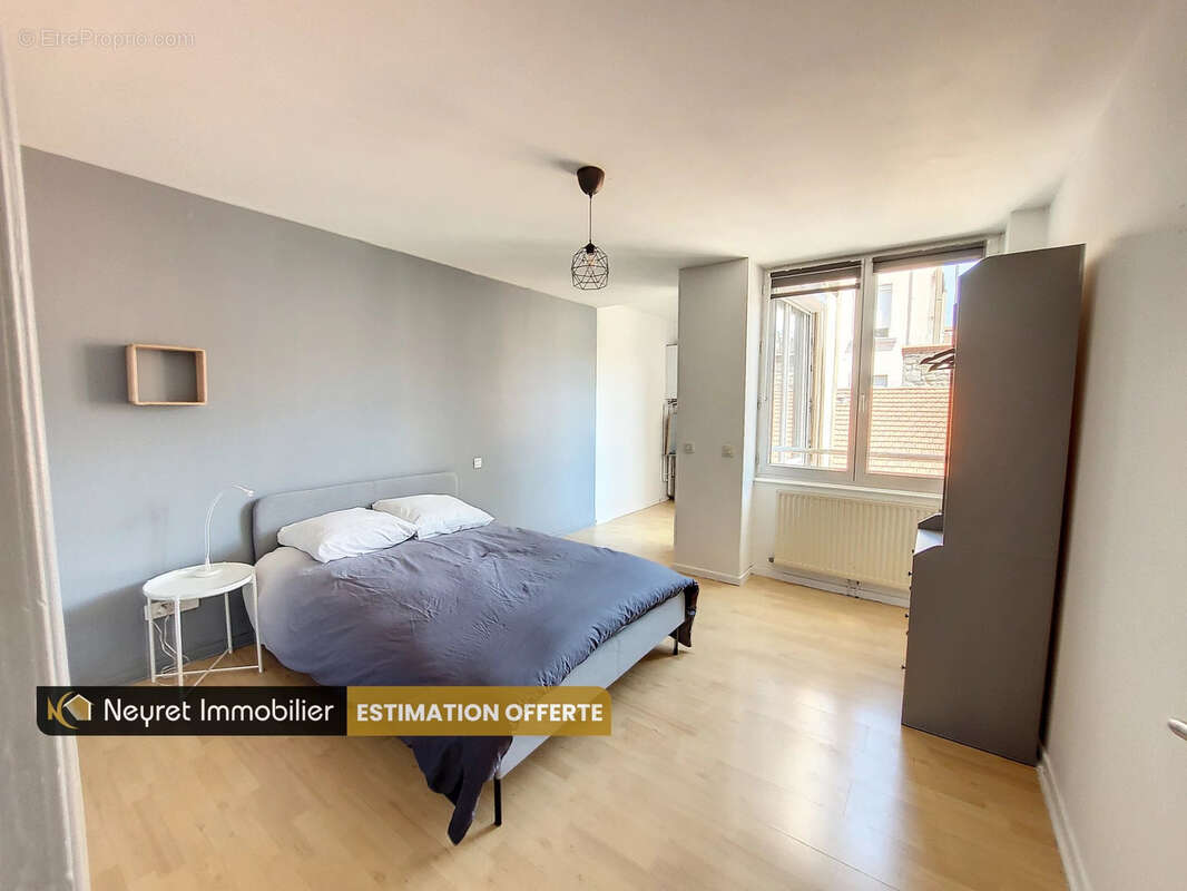 Appartement à SAINT-ETIENNE