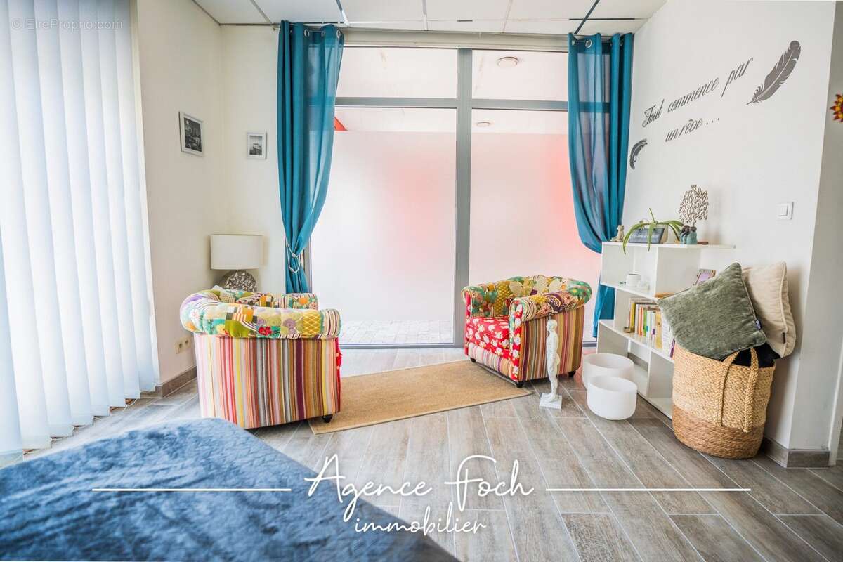 Commerce 33 m² à Tarbes  - photo 3