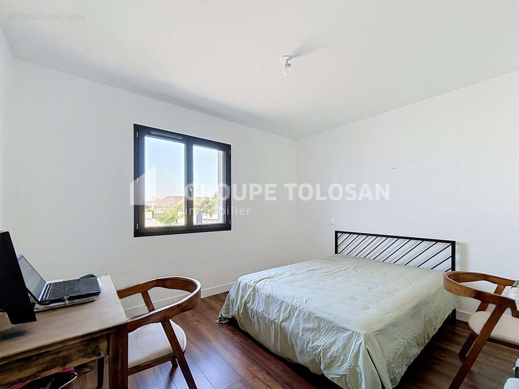 Maison 96 m² à Briatexte  - photo 10