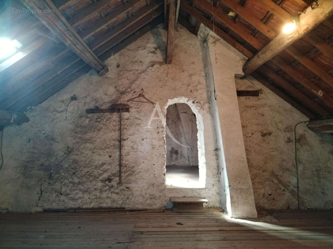 Maison à VARREDDES