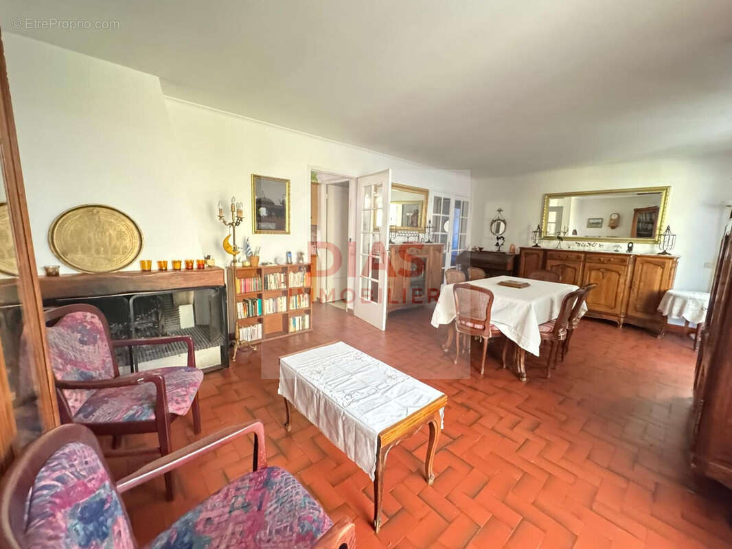 Maison à PONTAULT-COMBAULT