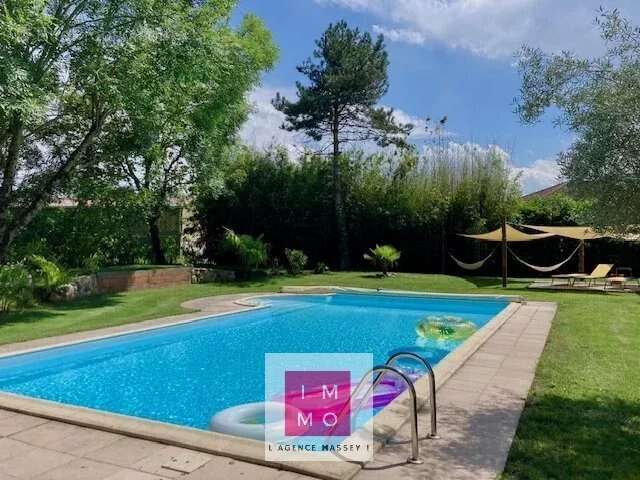 Maison à VIC-EN-BIGORRE