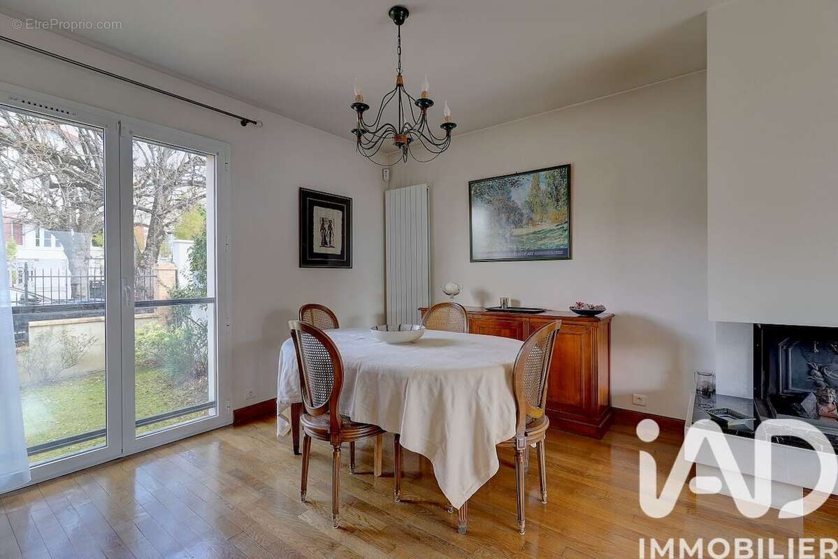 Photo 8 - Maison à RUEIL-MALMAISON