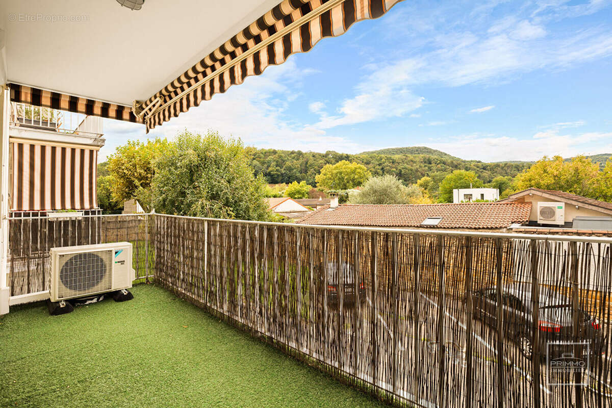 Appartement à FONTAINES-SUR-SAONE