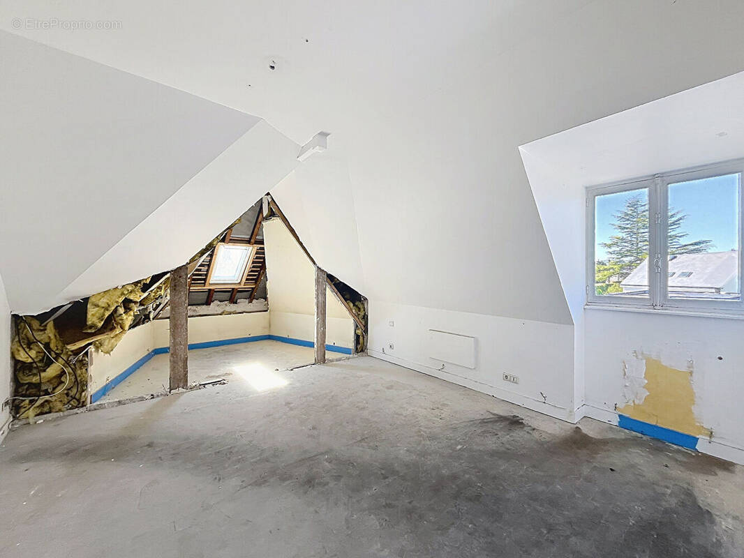 Appartement à MONT-SAINT-AIGNAN