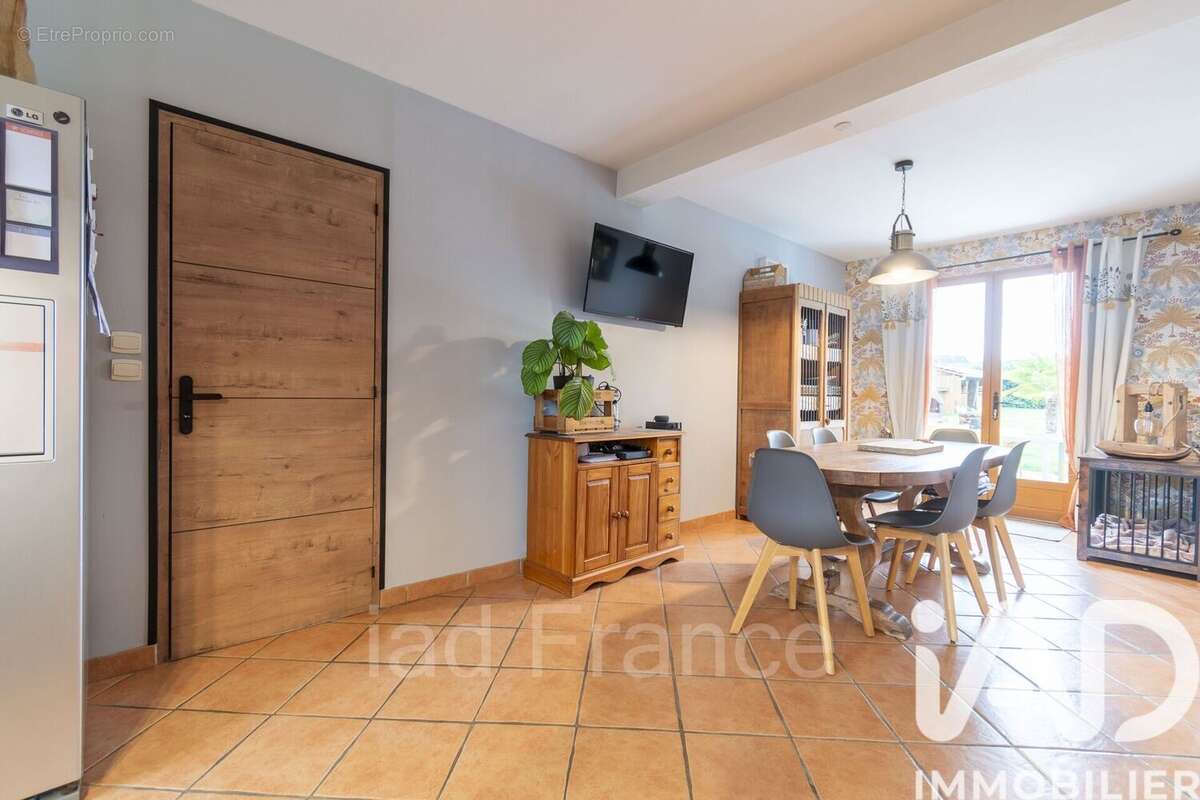 Photo 9 - Maison à LIMETZ-VILLEZ
