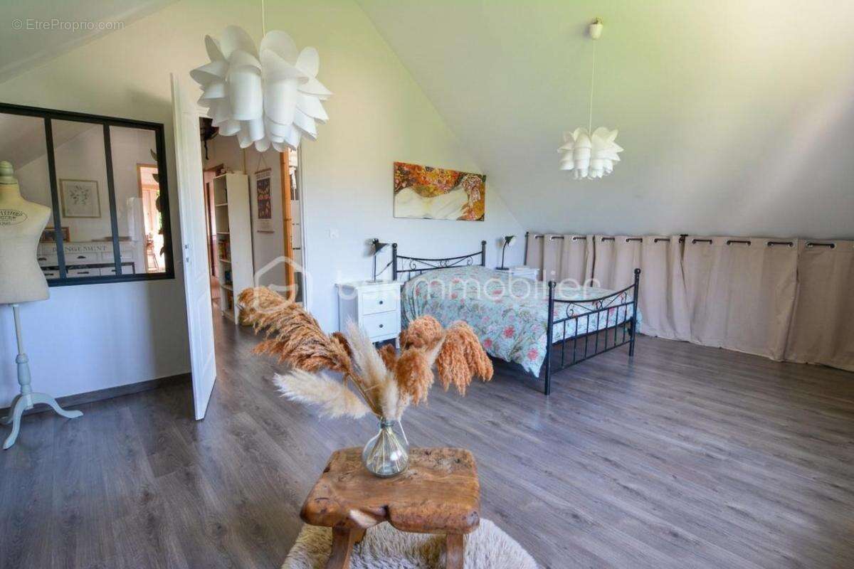 Maison bardage bois 180 m² – Vue Montagne – Saint-Pierre-de-Mésage - photo 11