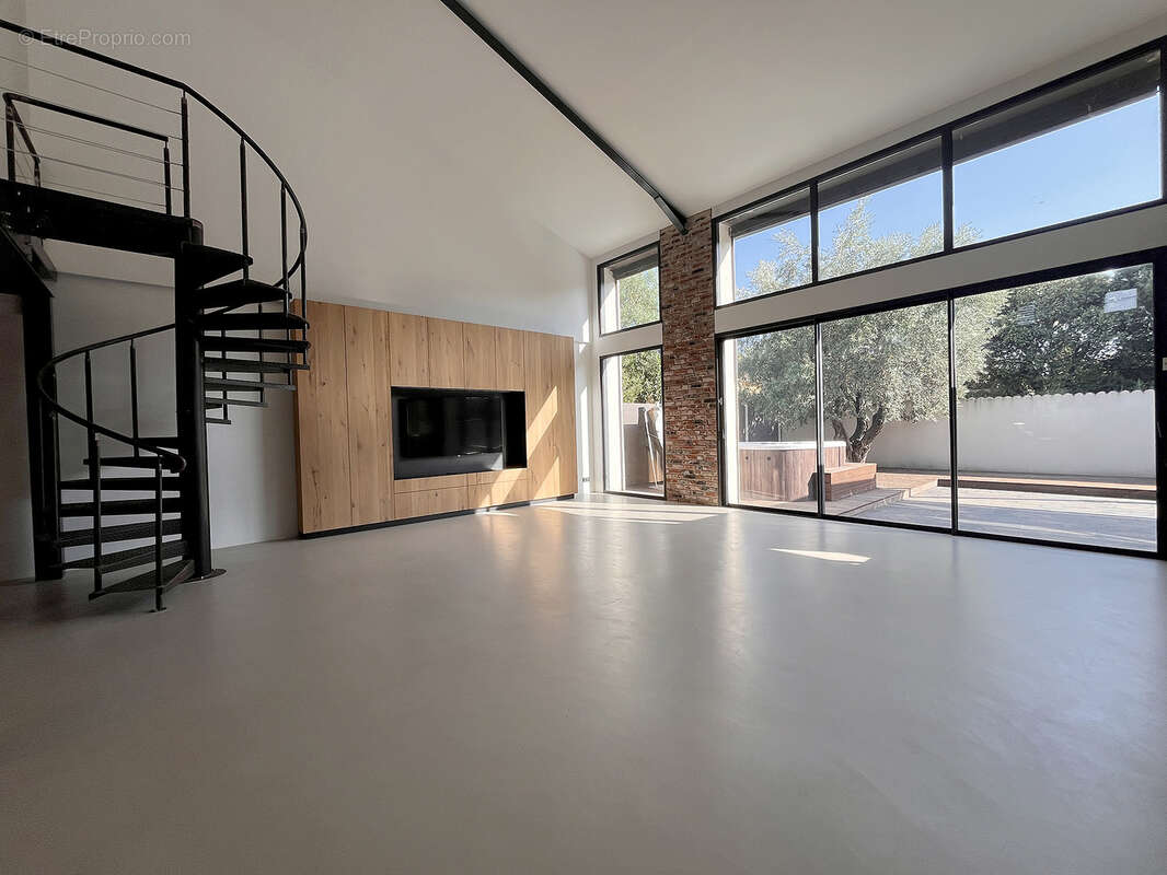 Authentique Loft avec extérieur - photo 2