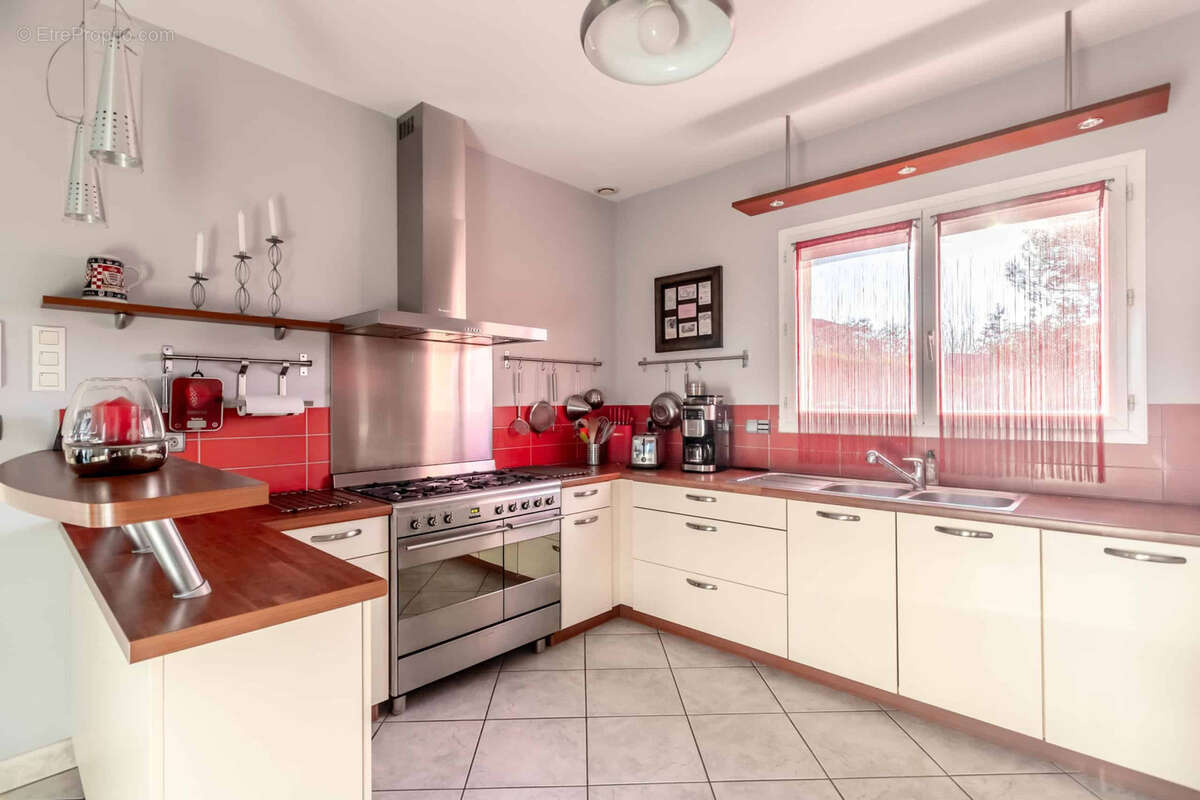 Town house in a peaceful location - photo 20