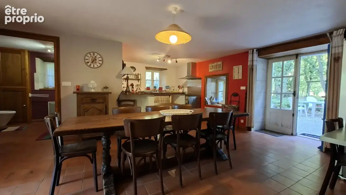Maison 174 m² à Nancras  - photo 3