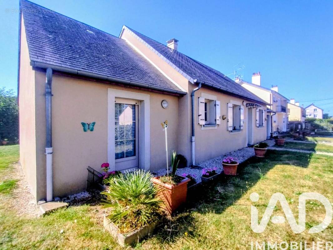 Photo 1 - Maison à SAINTE-JAMME-SUR-SARTHE