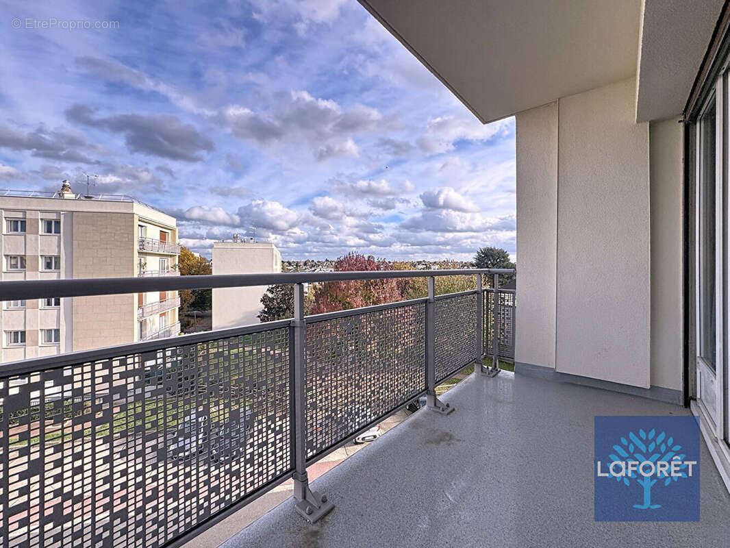 Appartement à CHILLY-MAZARIN