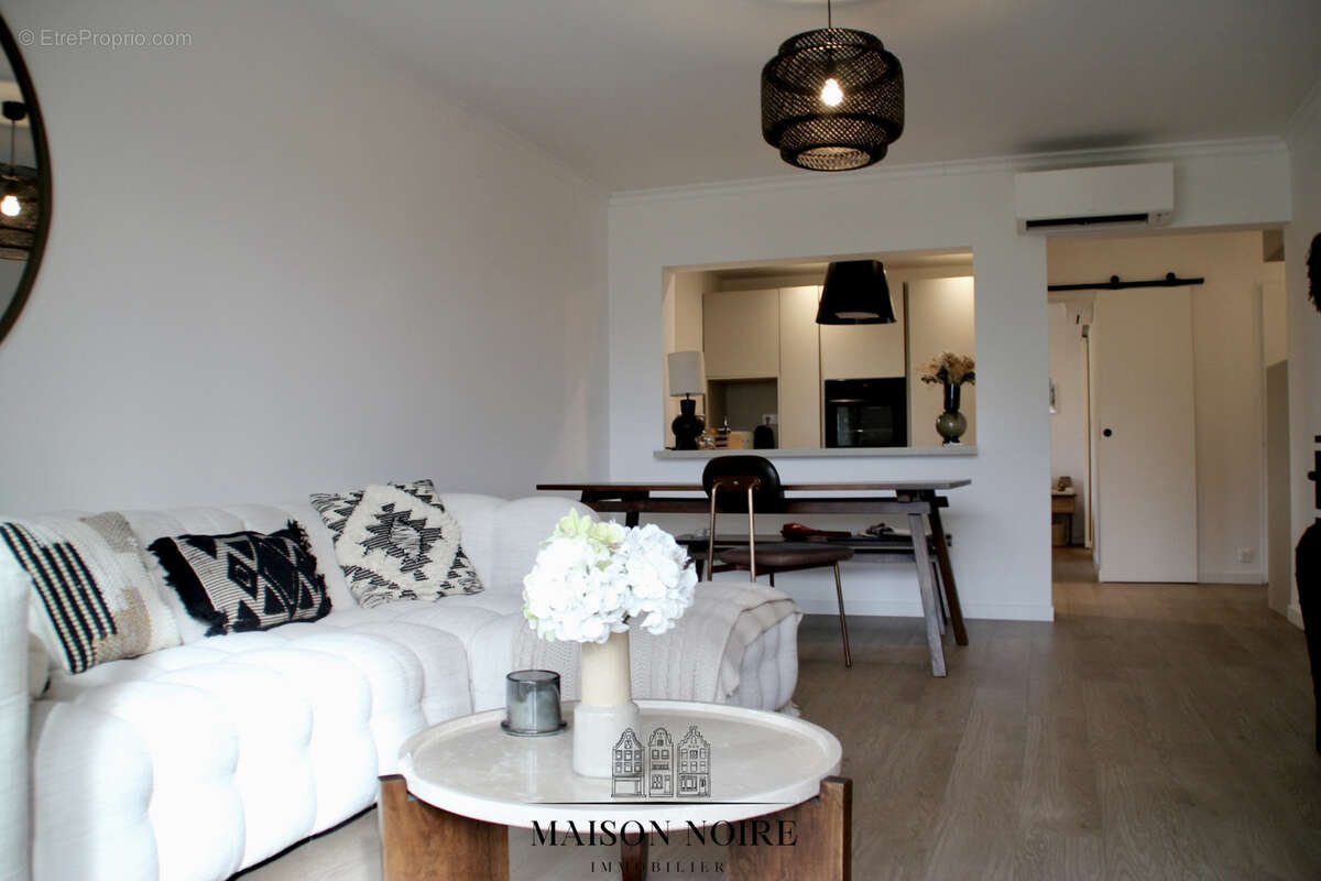 Appartement à SANARY-SUR-MER