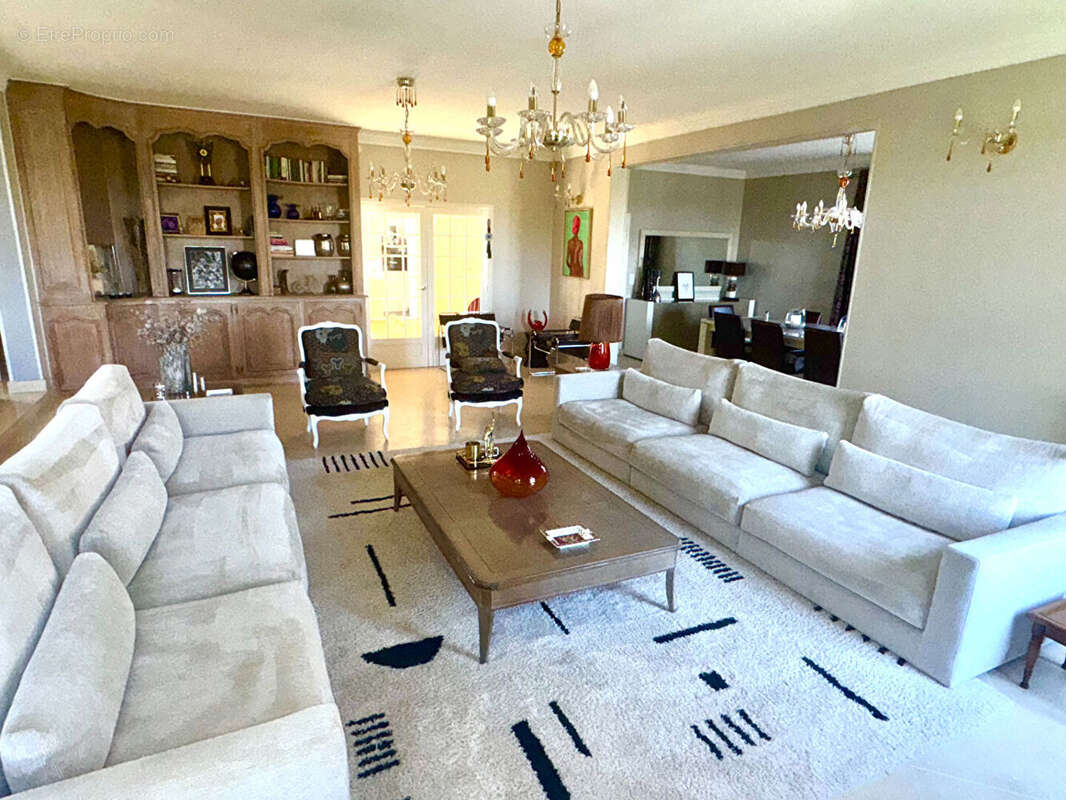 Maison à MAISONS-LAFFITTE