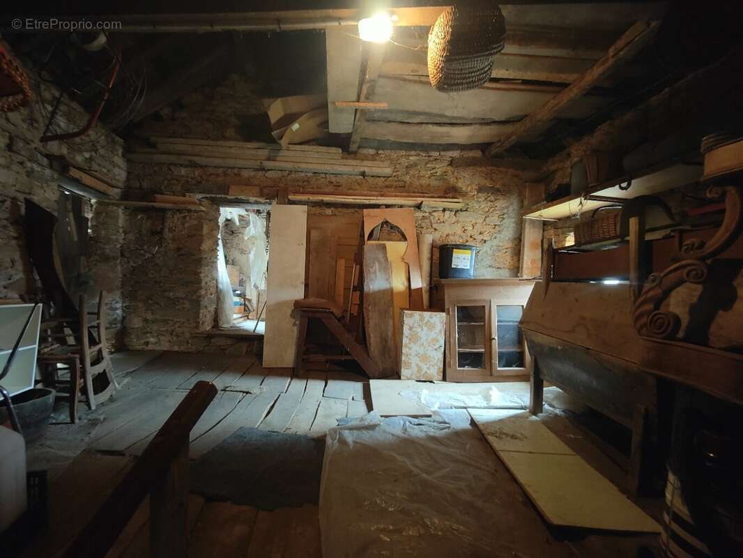 Calmont-maison avec jardin a renover - photo 4