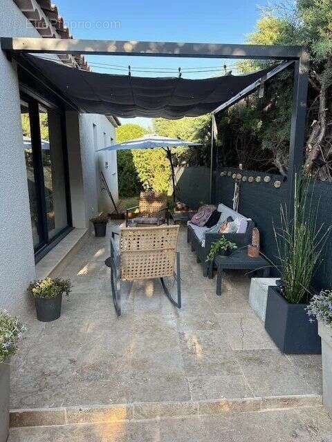 Maison à POURRIERES