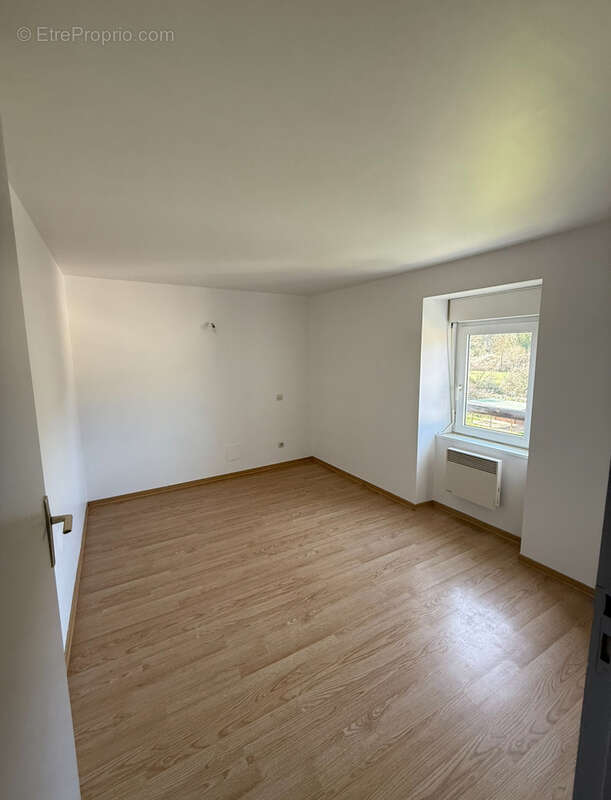 Maison à BERTHOLENE