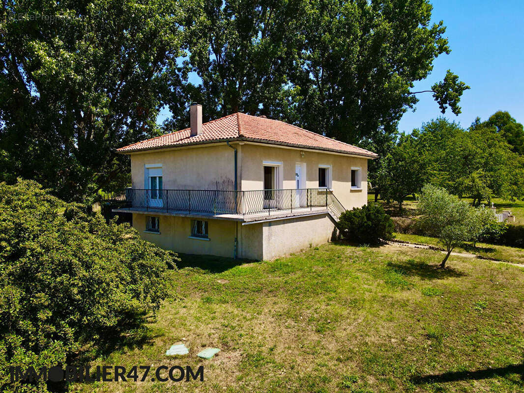 Maison à MONTPEZAT