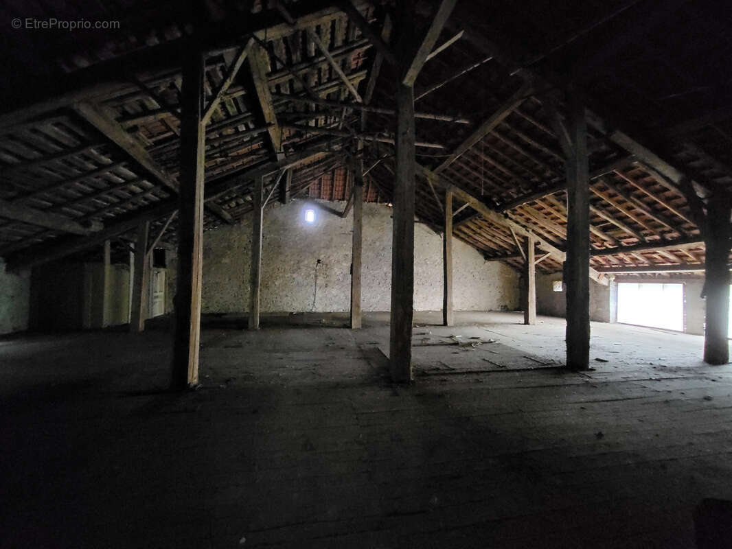 Appartement à VALFROICOURT