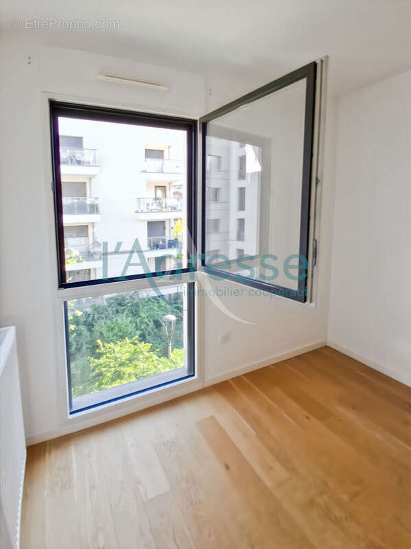 RUEIL-MALMAISON Plateau -belles prestations pour cet appartement S/O - photo 8