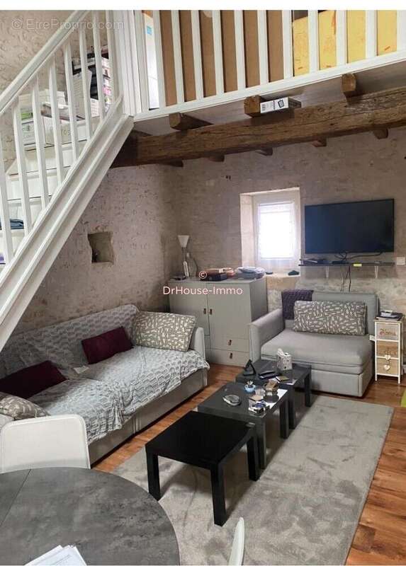 Maison 75 m² à Corme-Ecluse  - photo 6