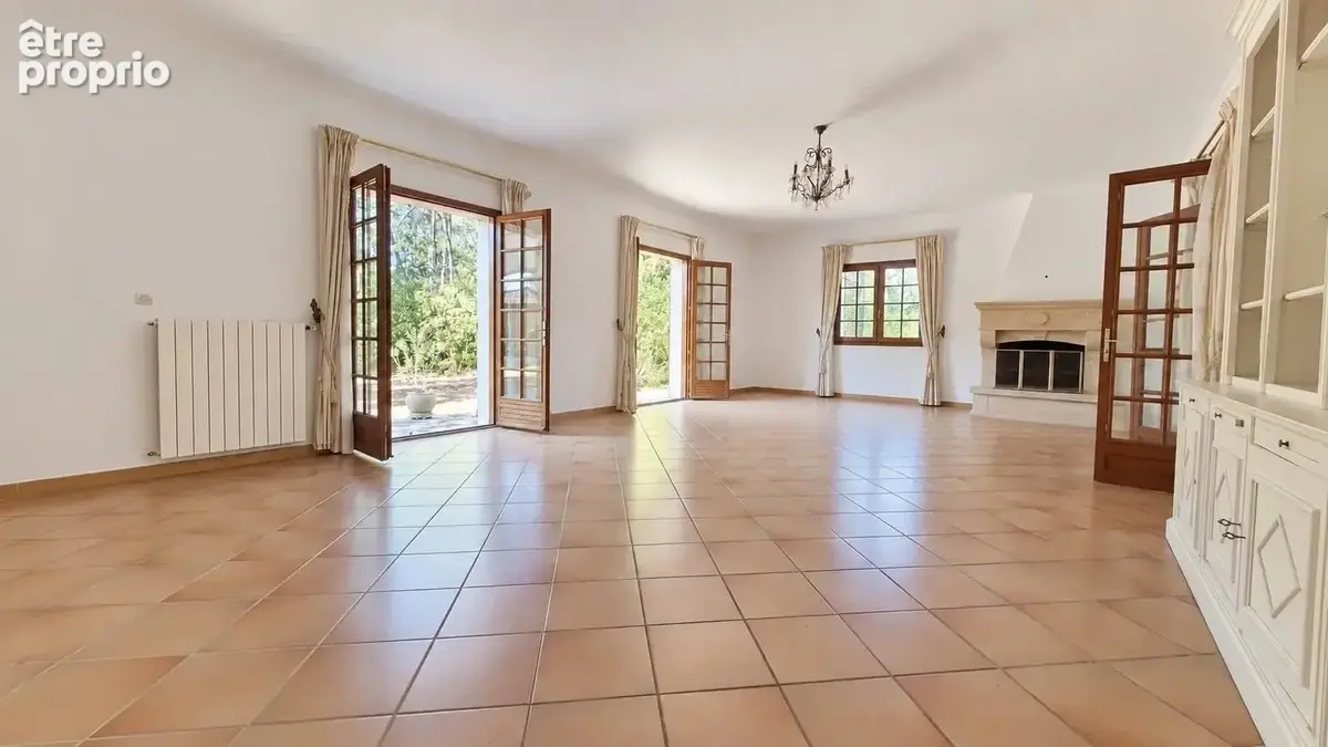 Photo Maison à Saint-Clement-De-Riviere au prix de 688 000€