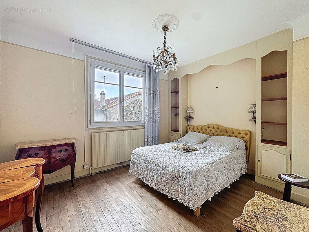 Maison à BONNEUIL-SUR-MARNE