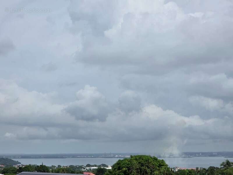 Maison à PETIT-BOURG