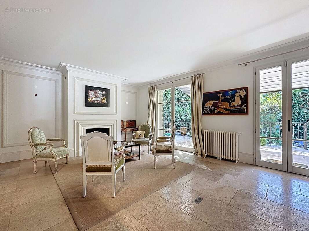 Maison 230 m² à Cannes  - photo 3