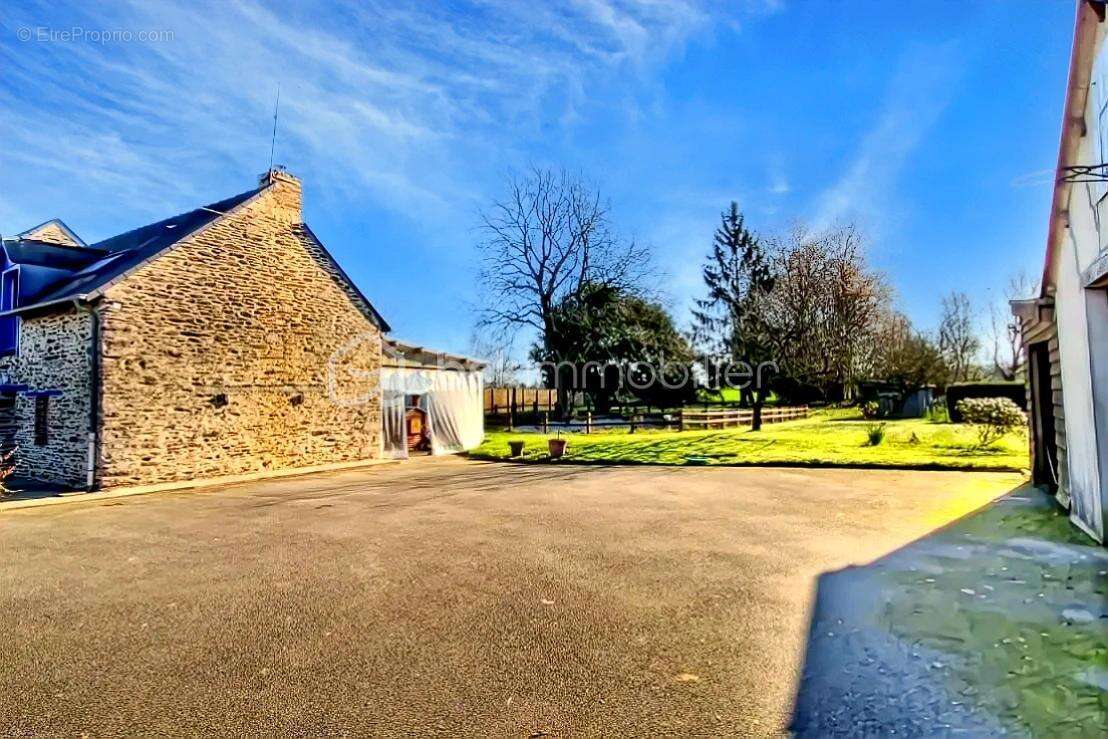 Maison à CHATEAUBOURG